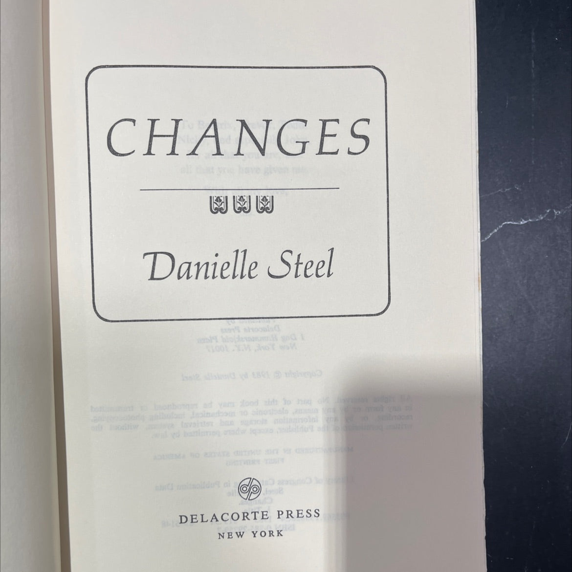 changes book, by danielle steel, 1983 Hardcover