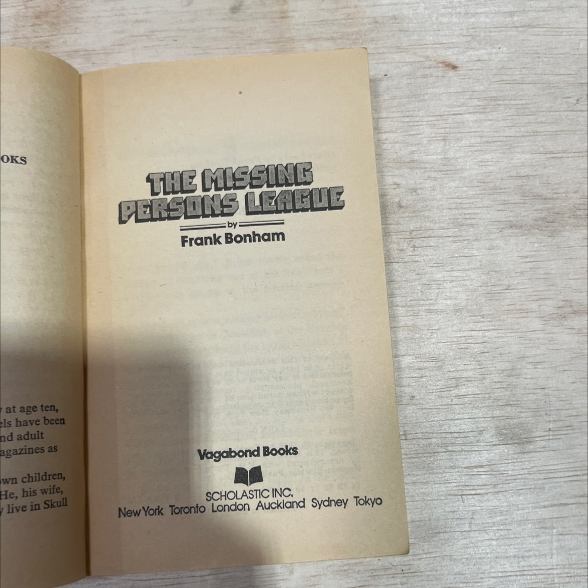 oks the missing persons league book, by Frank Bonham, 1976 Paperback